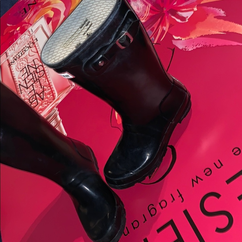 Hunter boots! - Picture 2 of 3